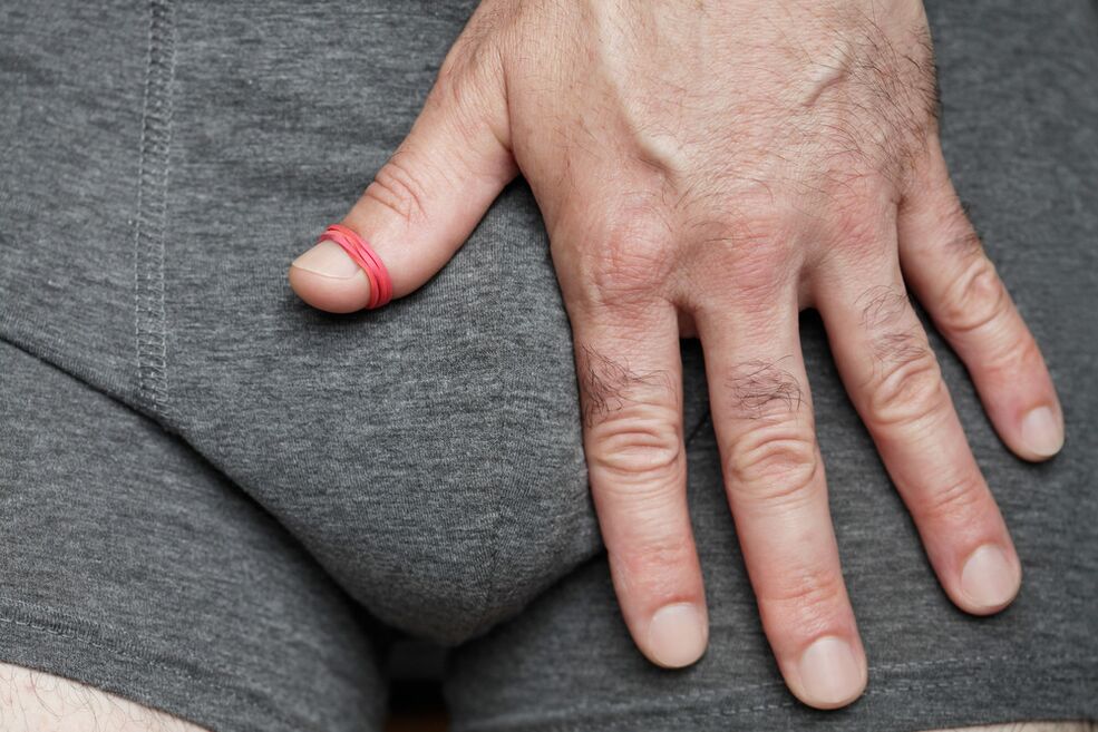 Erkekler genellikle penis başını büyütme isteğiyle ziyaret edilir